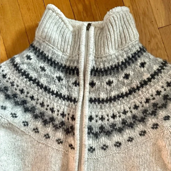 L.L.Bean Womens’ M Ragg Wool Fair Isle Sherpa-Lined Lambswool Zip-Front Sweater - Picture 4 of 8